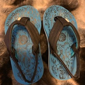 Brand new Reef flips flops!  So cute & comfy!